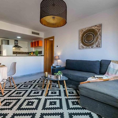 Carlos Haya Beautiful Apartment With Parking 말라가 외부 사진